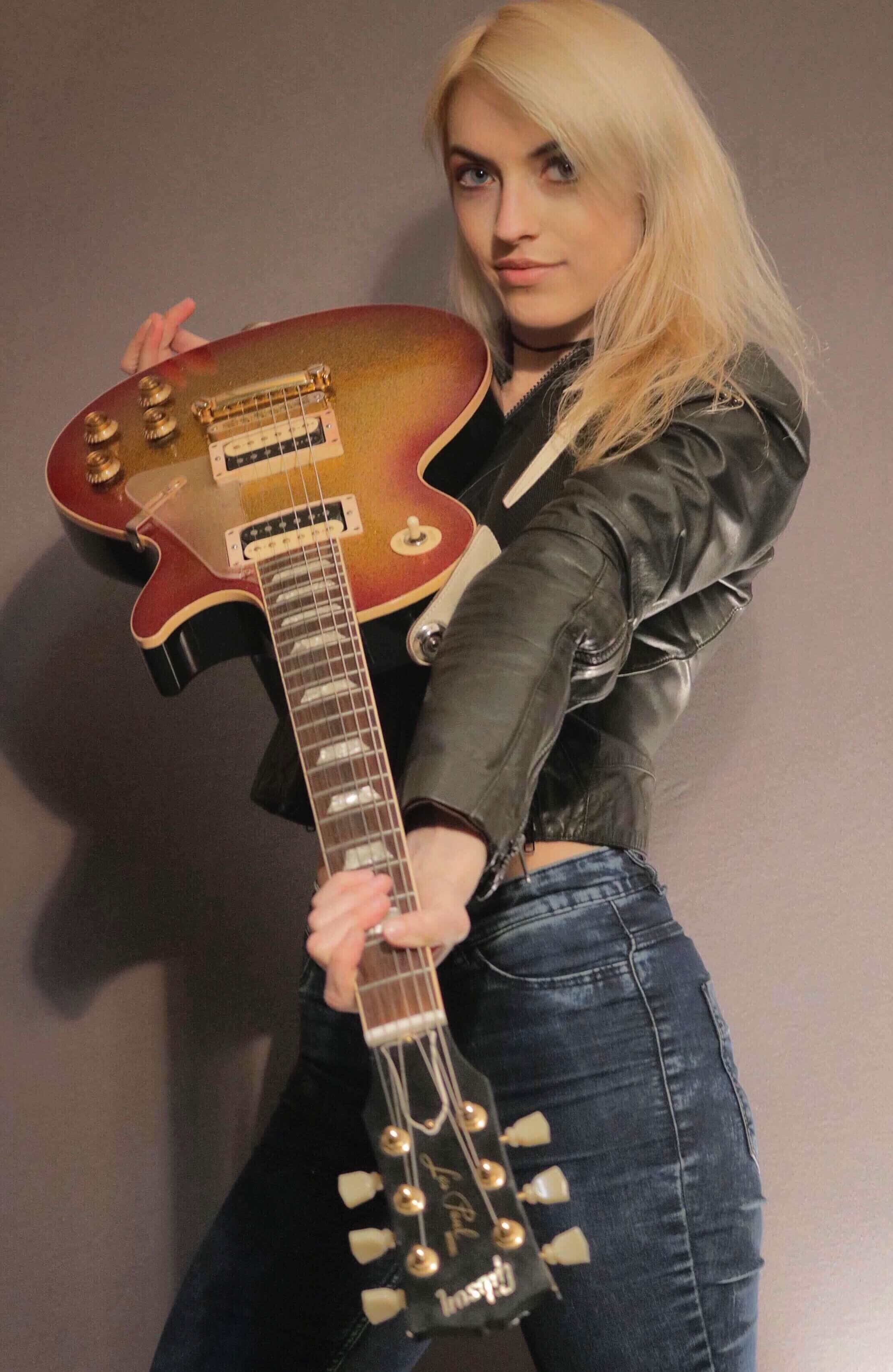 Female Rocker